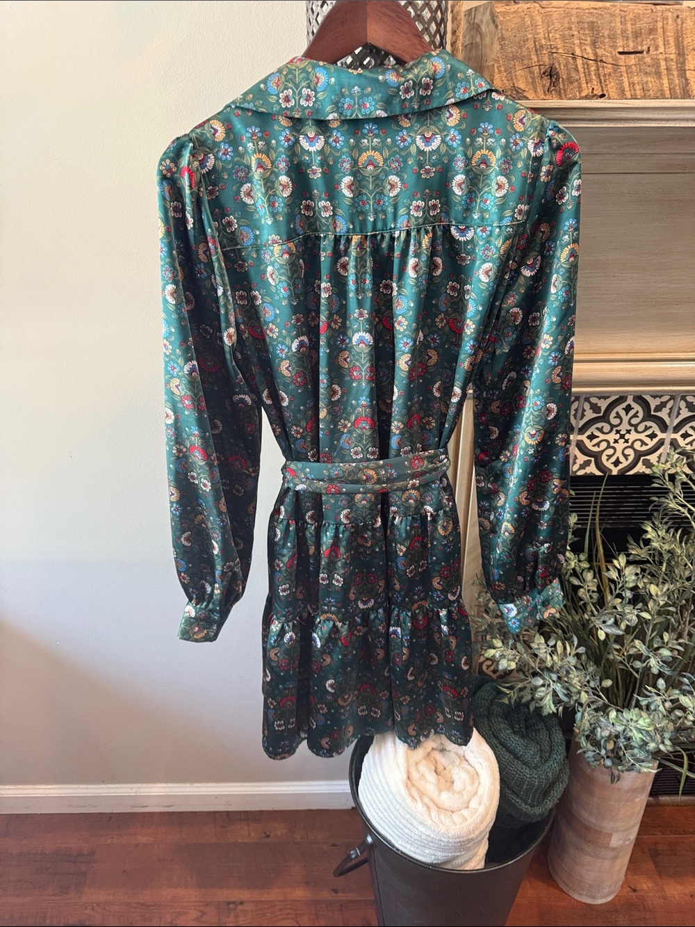 Emerald Floral Wrap Tiered Dress with Self-Tie Waist - Picture 8 of 11